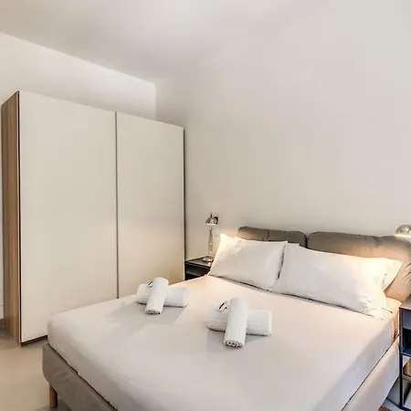 Via Provana San Giovanni 2 Bedroom Daire