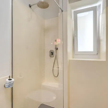 Via Provana San Giovanni 2 Bedroom *