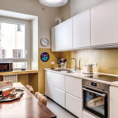 Via Provana San Giovanni 2 Bedroom Daire Roma