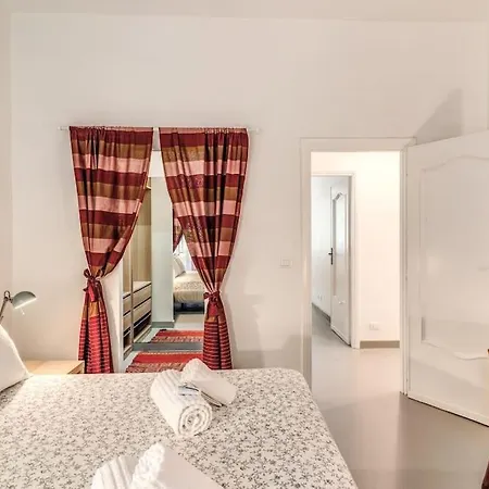 Via Provana San Giovanni 2 Bedroom Lejlighed Rom